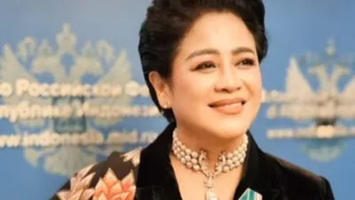 Analis militer dan pertahanan Connie Rahakundini Bakrie mengaku tidak pernah meminta jabatan apapun pada Rosan Roeslani.