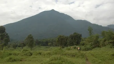 Aktivitas Vulkanik Gunung Salak Meningkat, Warga Diminta Waspada