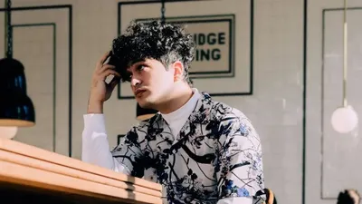 David Jonathan adik Reza Rahadian