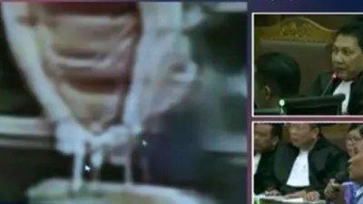 Momen Persidangan: Jari Jessica Wongso di CCTV Jadi Sorotan Seperti Nenek Lampir, Disebut karena Salah Editing (YouTube Kompas TV)