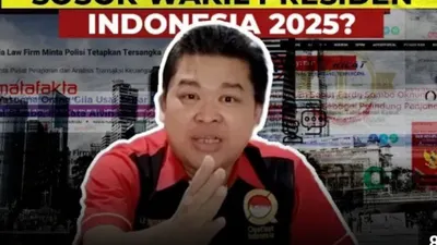 Alvin Lim beri kritikan pedas kepada Mahfud MD, karena menurutnya tak perlu menjadi Wakil Presiden terlebih dahulu untuk membasmi mafia hukum.