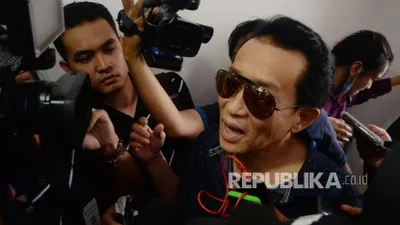 Ayah Mirna Salihin, Edi Darmawan.