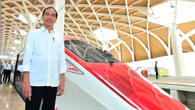 KCJB yang diberi nama Whoosh merupakan kereta cepat pertama di Indonesia dan Asia Tenggara.