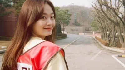 Jeon So Min akan keluar dari acara Running Man, padahal telah berada di acara itu cukup lama sebagai membernya, sudah lebih dari 5 tahun.