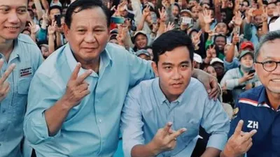 Prabowo Subianto mengungkapkan dalam Instagram pribadinya, @prabowo, kalau ia menerima panggilan telepon dari 5 pimpinan negara.