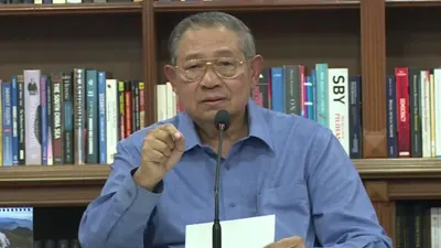 SBY sebagai Ketua Majelis Tinggi Partai Demokrat pernah mengingatkan untuk berhati-hati terhadap Anies Baswedan dan Partai Nasdem.