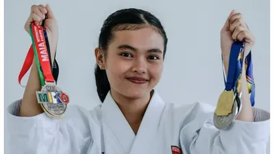 Ilustrasi Siswi Berprestasi