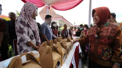 Potret Kemensos dengan masyarakat