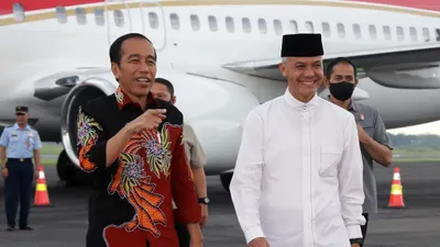 Di mana Ada Capres Ganjar Pranowo di Situ Ada Presiden Joko Widodo, Pengamat Politik Menelisik Unsur Intrinsik