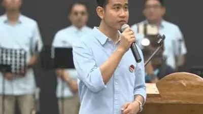 Anwar Usman Dicopot dari Ketua Mahkamah Konstitusi, Gibran: Saya Ikut Saja