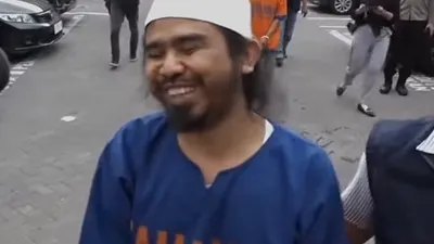 Ditahan Soal Kasus Konten Boleh Tukar Pasangan, Gus Samsudin Malah Cengar-cengir: Saya Ingin Dapat Ridho Allah