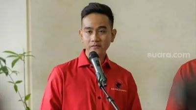 Hashtag GibranMasukGolkar Menggema di X Usai Dirinya ke Jakarta, Benarkah Jadi Cawapres Prabowo?