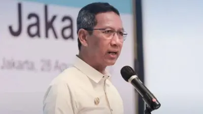 Pejabat Gubernur DKI Jakarta Heru Budi turut jadi ajang untuk menanyakan kapan KJP Plus dan KJMU Tahap 2 dicairkan.
