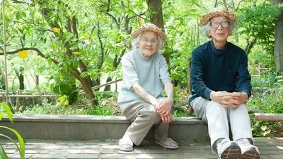 kakek dan nenek di Jepang