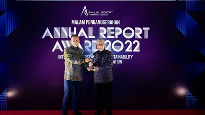 BJBR Juara 3 ARA 2022 Kategori Perusahaan Go Publik Keuangan