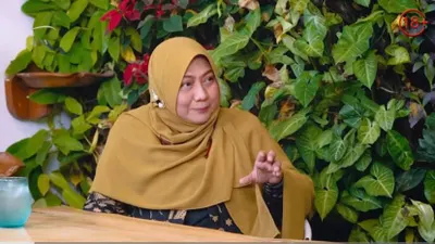 Ustazah sekaligus dokter inspiratif, Dokter Aisah Dahlan 