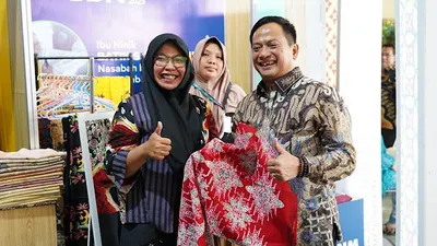 Nasabah PNM di acara Gelar Batik Nusantara (GBN) 2023