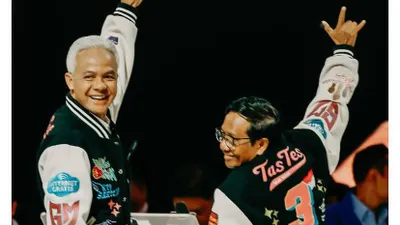 Kece Banget! Outfit Ganjar Pranowo-Mahfud MD di Debat Capres Kelima Ternyata Pakai UMKM Lokal, Gibran Rakabuming Raka Juga Langganan Brand Ini