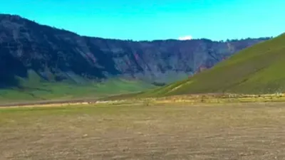 Potret Terkini Kawasan Gunung Bromo yang Mulai Menghijau, Pasca Kebakaran Akibat Flare Wedding 