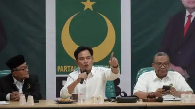 Yusril Ihza Mahendra menyebutkan bahwa dikarenakan MKMK memeriksa kasus Anwar Usman dalam konteks pemeriksaan pelanggaran etik, maka sanksi etik juga yang dijatuhkan.