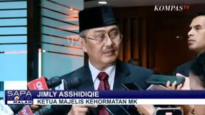 Jimly Asshidiqie|Anwar Usman Diduga Berbohong, MKMK Telah Kantongi Bukti CCTV Soal Kejanggalan Batas Usia Capres Cawapres