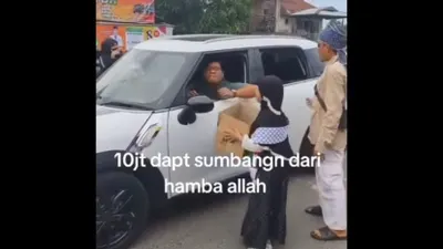 Pengendara Mobil Ini Beri Sumbangan Rp 10 Juta untuk Palestina