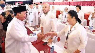 Titiek Soeharto kian disorot sebab Prabowo Subianto berhasil menduduki posisi teratas dalam perhitungan suara sementara di Pilpres 2024.