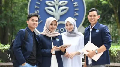 Sebelum mendaftar ke IPB melalui jalur Ketua OSIS, sebaiknya kamu cari tahu dulu apa saja syarat dan jadwal pembukannya.