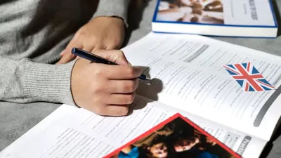 Ilustrasi - Daftar Instansi yang Wajib Melampirkan TOEFL saat CPSN 2023