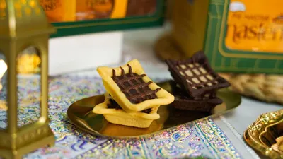 Jika ingin mengirim hampers yang unik dan rasanya pasti disukai semua orang, Pie Nastar dari Naslem bisa jadi salah satunya.