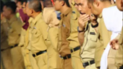 Selain itu, calon peserta juga disarankan untuk mencari tahu instansi apa saja yang membuka formasi di CPNS 2023.