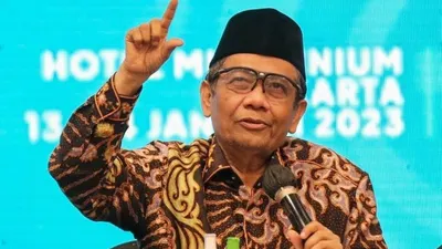 Mahfud MD Beri Salam Hormat pada Jimly Asshiddiqie Pasca Bacakan Putusan MKMK, Ini Penjelasannya