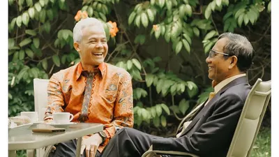 Ganjar Pranowo dan Mahfud MD