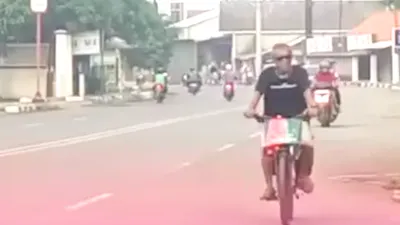 Menjelang Kampanye Akbar Pasangan Anies Baswedan Muhaimin Iskandar, Relawan Amin Memilih Gowes dari Cirebon