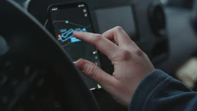 Menurut laporan dari berbagai sumber, jumlah pengguna aktif Waze di Indonesia melebihi 3 juta orang setiap bulannya.