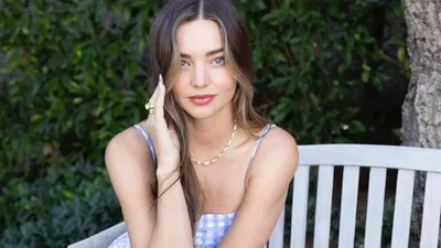Tips Awet Muda ala Miranda Kerr, Salah Satunya Rutin Minum Jus Seledri Aja Lho!