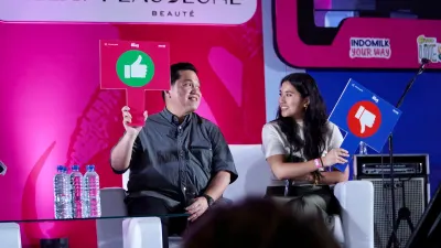 Di acara The Girl Fest ini, Erick Thohir tampil bersama putrinya Magisha Thohir.
