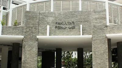 PTN yang memiliki jurusan kuliah Psikologi paling populer yaitu Universitas Indonesia (UI) dan Universitas Gadjah Mada (UGM).