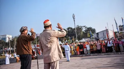 Momen Anies Baswedan Mengikuti HUT RI ke 78, Mulai dari Salam hingga lomba