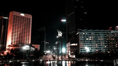 BMKG mengimbau masyarakat untuk tetap waspada terhadap potensi hujan yang dapat disertai kilat dan angin kencang.