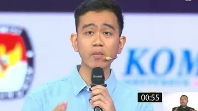 KPU selanjutnya melakukan evaluasi terkait penggunaan istilah asing dalam debat Pilpres 2024 yang digunakan oleh para peserta debat.