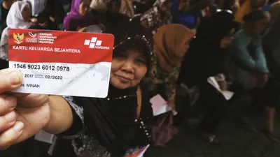 Ada sejumlah bansos 2024 yang akan dicairkan, seperti PKH BPNT, KIP, beras 10 kg, BLT Mitigasi Risilo Pangan dan lainnya.
