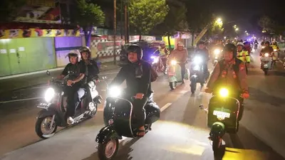 Illustrai. Sahur in the road kegiatan kala ramadhan