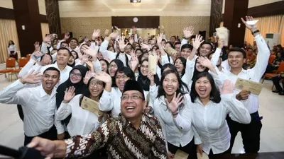 Sudah Semakin Dekat, Yuk Kenali Apa Perbedaan PNS dan PPPK