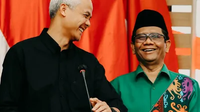 Ganjar Pranowo dan Mahfud MD