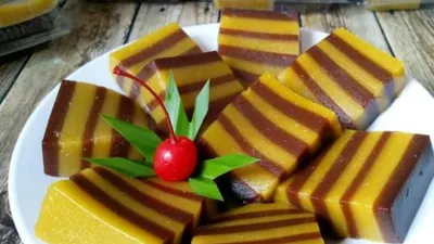 Kue-kue dari Indonesia ini merupakan kuliner lokal yang mampu mengangkat nama Indonesia di kancah internasional.