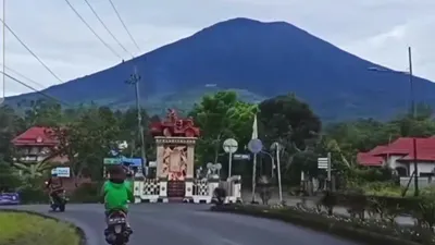 Kawasan Gunung Dempo Pagar Alam, Provinsi Sumsel | Dalam artikel ini, kalian akan tahu apa saja kota termuda di Indonesia yang didirikan sejak era 2000-an. Simak yuk!