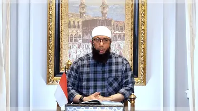 Ustadz Khalid Basalamah memberikan sebuah pesan kepada seluruh masyarakat di Indonesia terkait pemilu Pilpres 2024.