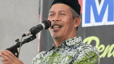 KH Marzuki Mustamar