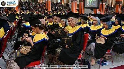 Ekspresi mahasiswa UB saat wisuda (@univ.brawijaya)  